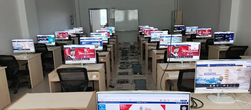 Marmaraereğlisi Meslek Yüksekokulu Bilgisayar Laboratuvarı Yenilendi 3